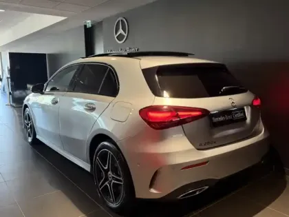 Photo 30 Mercedes Classe A 250 e Hybrid EQ AMG Line