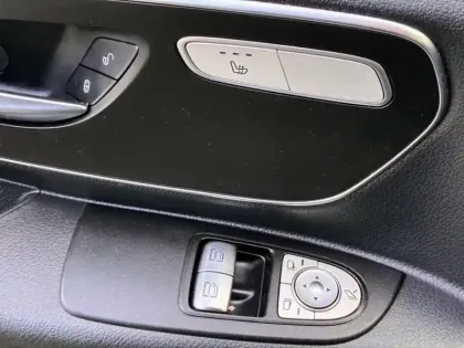 Photo 20 Mercedes Vito 119 CDI 4x4 Mixto Long 5Places