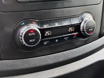 Photo 17 Mercedes Vito 119 CDI 4x4 Mixto Long 5Places