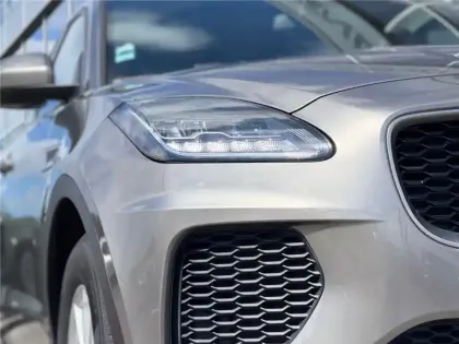 Photo 101 Jaguar E-Pace 2.0 D - 150 CH 2WD BVM