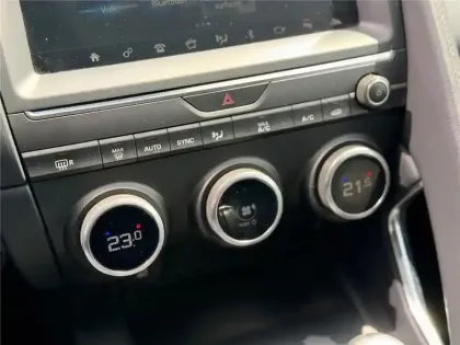 Photo 93 Jaguar E-Pace 2.0 D - 150 CH 2WD BVM