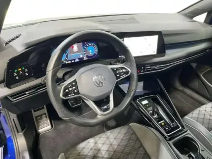 Photo 8 Volkswagen Golf Gén. VIII Ph1 R-Line 5