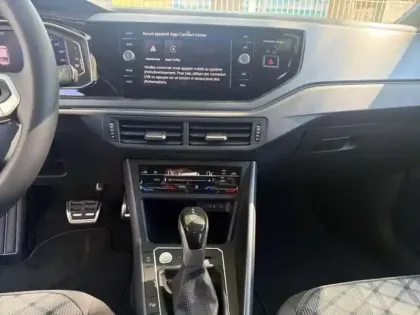 Photo 9 Volkswagen Taigo 1.0 TSI 115 CH DSG7 R LINE