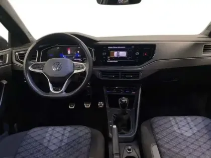 Photo 7 Volkswagen Polo 1.0 TSI 95 S&S BVM5 R-Line Edition