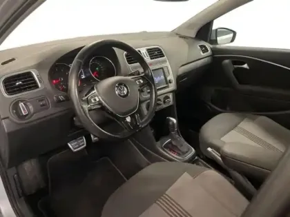 Photo 8 Volkswagen Polo 1.2 TSI 90 BMT DSG7 Série Spéciale Allstar