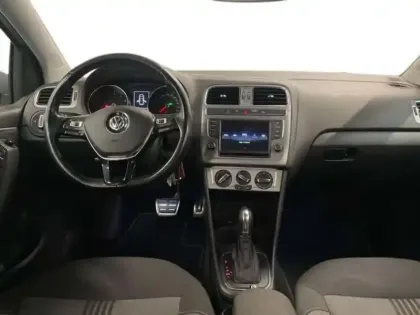 Photo 7 Volkswagen Polo 1.2 TSI 90 BMT DSG7 Série Spéciale Allstar