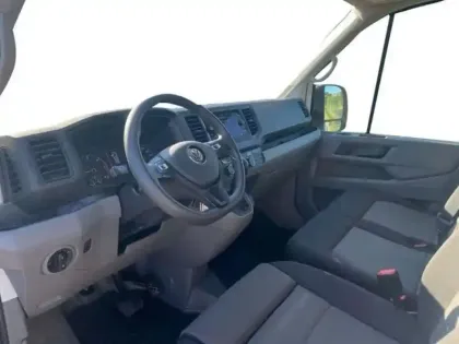 Photo 8 Volkswagen Crafter VAN 35 L4H3 2.0 TDI 140 CH BVA BUSINESS