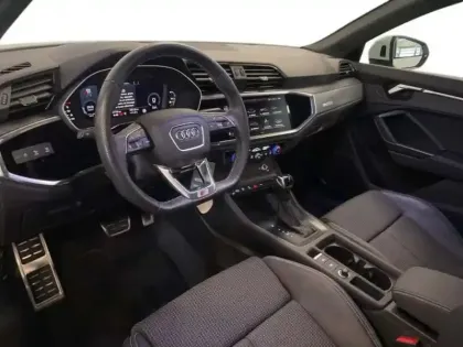 Photo 8 Audi Q3 35 TDI 150 ch S tronic 7 S line