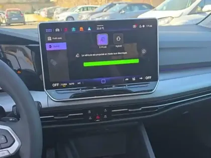 Photo 8 Volkswagen Golf Gén. VIII Ph2 Life Plus 5