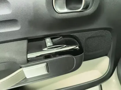 Photo 19 Citroën C3  BlueHDi 100 S&S BVM6 Feel Business