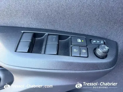 Photo 19 Toyota Yaris  Cross Hybride 116h 2WD GR SPORT