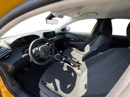 Photo 9 Peugeot 208  1.2 PureTech 100ch S&S Style