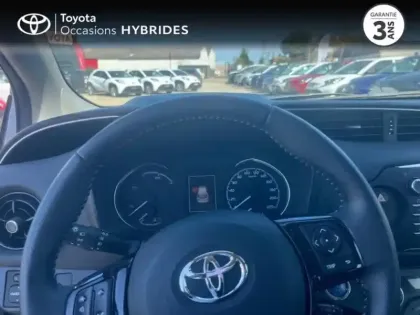 Photo 12 Toyota Yaris Gén. III Ph3 Dynamic 5