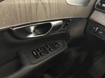 Photo 21 Volvo Xc90  T8 AWD 303 + 87ch Inscription Luxe Geartronic