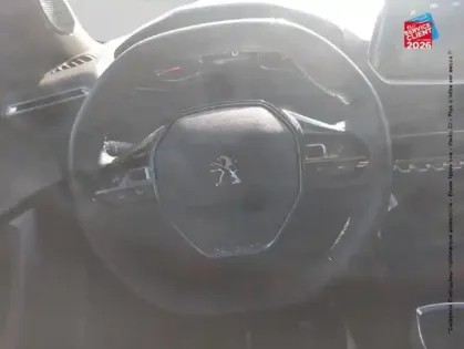 Photo 11 Peugeot 2008  1.2 PureTech 100ch S&S Active Pack