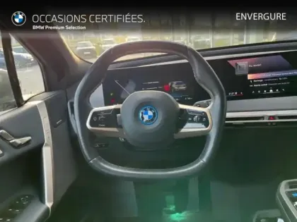 Photo 5 BMW Ix  xDrive50 523ch Edition Sport