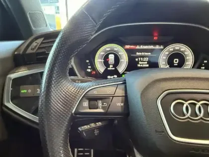 Photo 11 Audi Q3  45 TFSI e 245ch S tronic 6