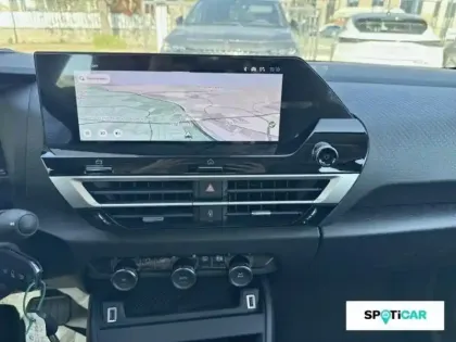 Photo 12 Citroën C4  1.2 Hybride 145ch PLUS e-DCS6