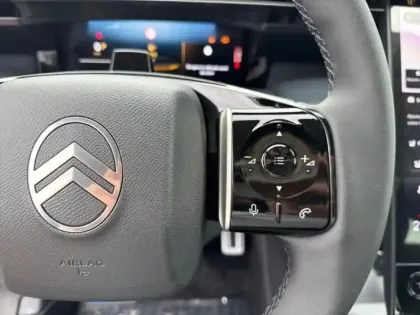 Photo 13 Citroën C5 aircross  1.2 Hybride 145ch MAX boite automatique