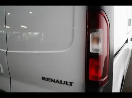 Photo 11 Renault Trafic Gén. III (F82) Ph3 NG Advance 4