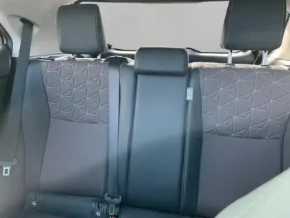 Photo 12 Toyota Yaris  Cross 116h Collection MY22