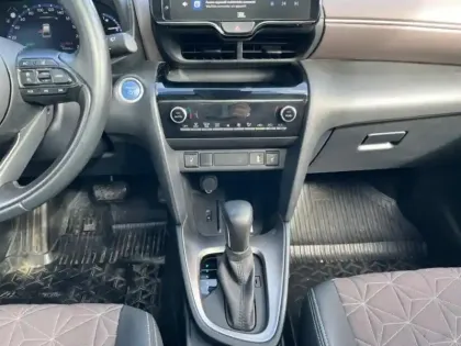 Photo 10 Toyota Yaris  Cross 116h Collection MY22