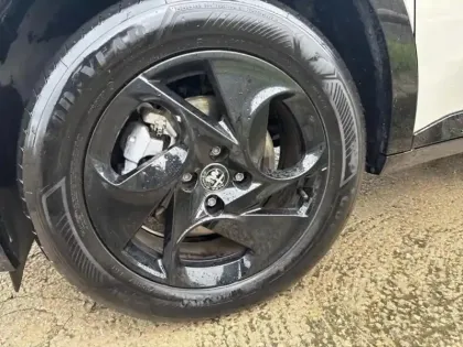 Photo 11 Alfa Romeo Junior  1.2 Ibrida 136ch DCT6