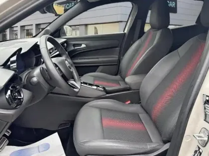 Photo 8 Alfa Romeo Junior  1.2 Ibrida 136ch DCT6