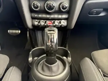 Photo 25 Mini Mini Cabrio Cooper S 178ch John Cooper Works Plus BVA7