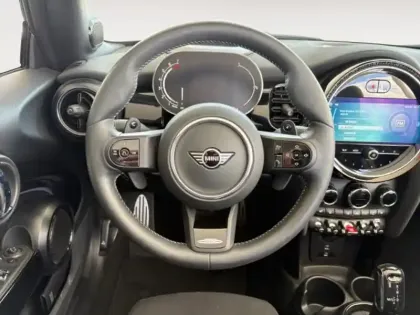 Photo 26 Mini Mini Cabrio Cooper S 178ch John Cooper Works Plus BVA7