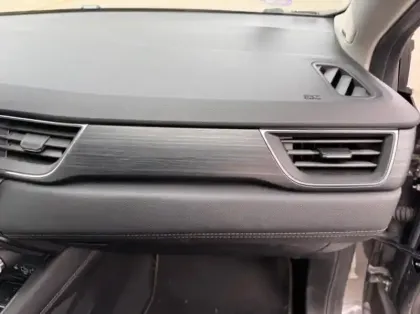 Photo 13 Renault Captur  1.6 E-Tech Plug-in 160ch Initiale Paris