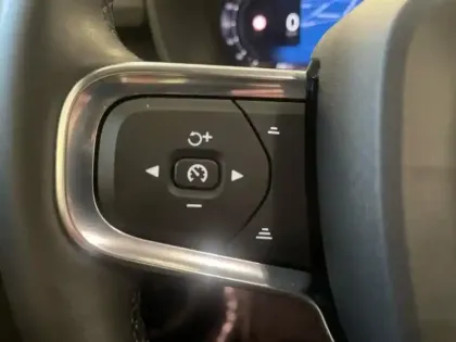 Photo 6 Volvo Xc40  Recharge 238ch Start