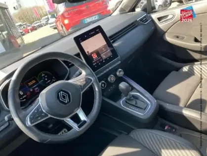 Photo 14 Renault Clio  1.6 E-Tech 145ch full hybrid esprit Alpine - 24 Camera GPS