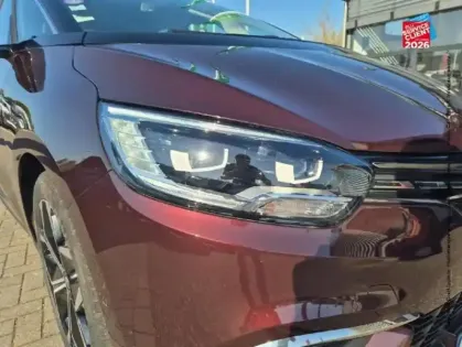 Photo 12 Renault Scenic Grand  1.3 TCe 160ch Intens EDC - 21