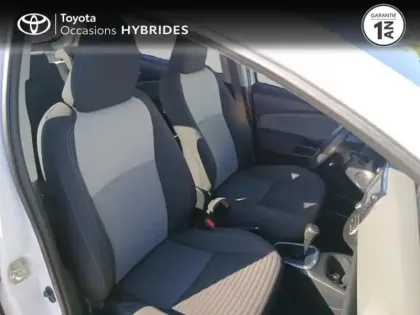 Photo 5 Toyota Yaris  100h France Business 5p MY19