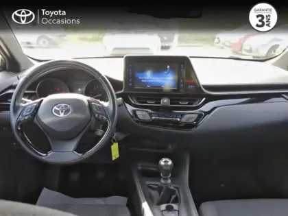 Photo 7 Toyota C-HR  1.2 Turbo 116ch Dynamic Business 2WD