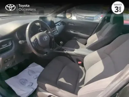 Photo 10 Toyota C-HR  1.2 Turbo 116ch Dynamic Business 2WD