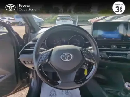 Photo 8 Toyota C-HR  1.2 Turbo 116ch Dynamic Business 2WD