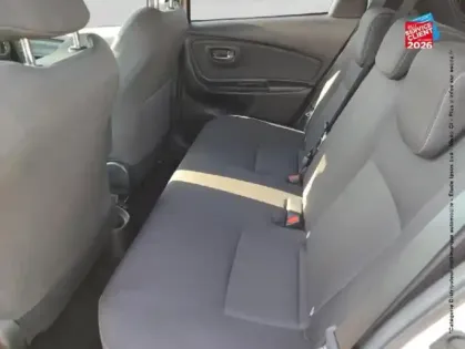 Photo 10 Toyota Yaris  100h Collection 5p