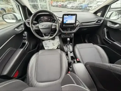 Photo 10 Ford Fiesta  1.0 EcoBoost 100ch Stop&Start Vignale 5p Euro6.2