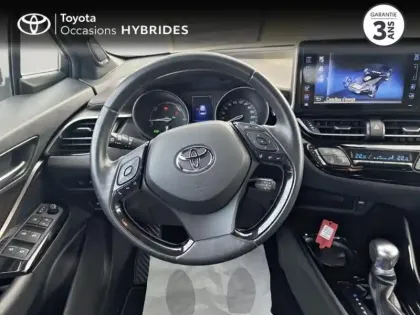 Photo 12 Toyota C-HR  122h Distinctive 2WD E-CVT RC18