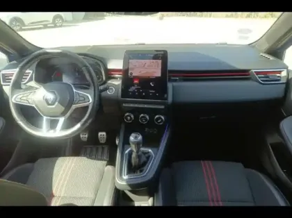 Photo 8 Renault Clio  1.6 E-Tech hybride 140ch RS Line -21N