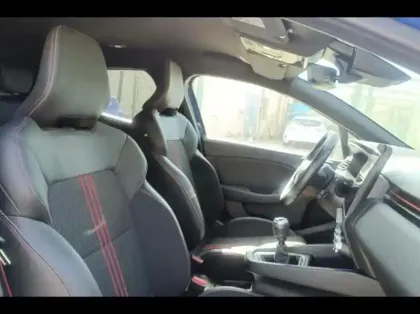 Photo 9 Renault Clio  1.6 E-Tech hybride 140ch RS Line -21N