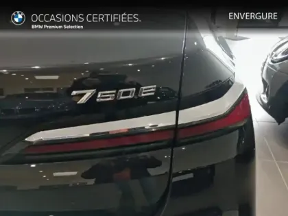 Photo 9 BMW Serie 7 Série 7 750eA xDrive 489ch M Sport