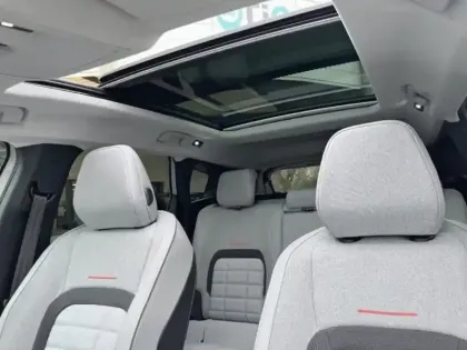 Photo 12 Citroën C5 aircross  1.6 Hybride rechargeable 195ch MAX boite automatique