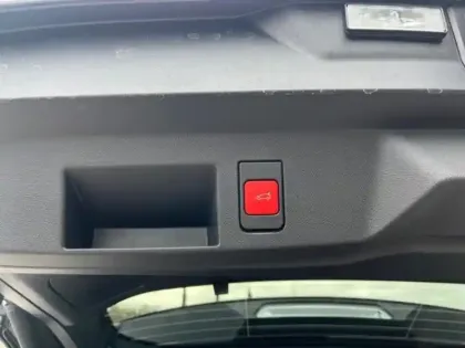 Photo 6 Citroën C5 aircross  1.6 Hybride rechargeable 195ch MAX boite automatique