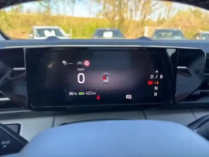 Photo 10 Ford Explorer  170ch Standard Range 52kWh Style RWD