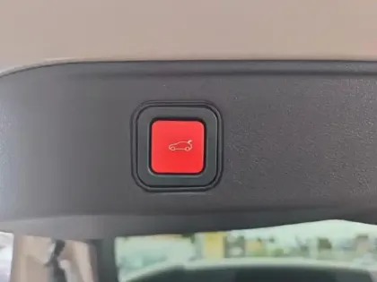 Photo 11 Alfa Romeo Junior  1.2 Ibrida 136ch DCT6