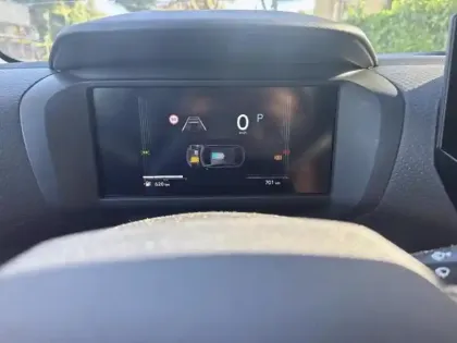 Photo 12 Citroën C4  1.2 Hybride 145ch MAX e-DCS6