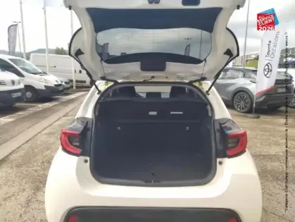 Photo 13 Toyota Yaris  116h Design 5p MY22